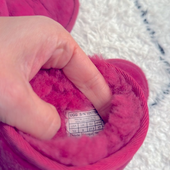 UGG classic boots - toddler size 10 - pink - Picture 6 of 6